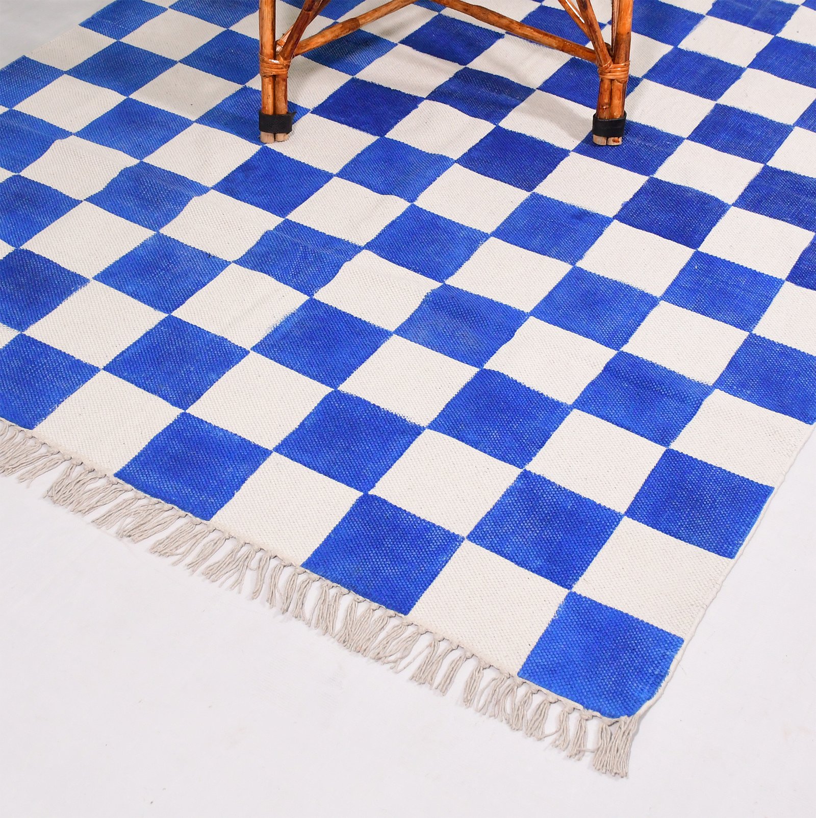 Blue white rug check pattern rug cotton rug flatweave rug home décor rug - Image 2