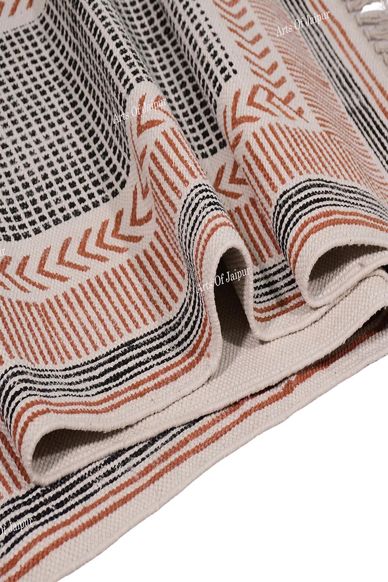Hand Block Printed Cotton Area Rug - Modern Boho Geometric Dhurrie - Image 4